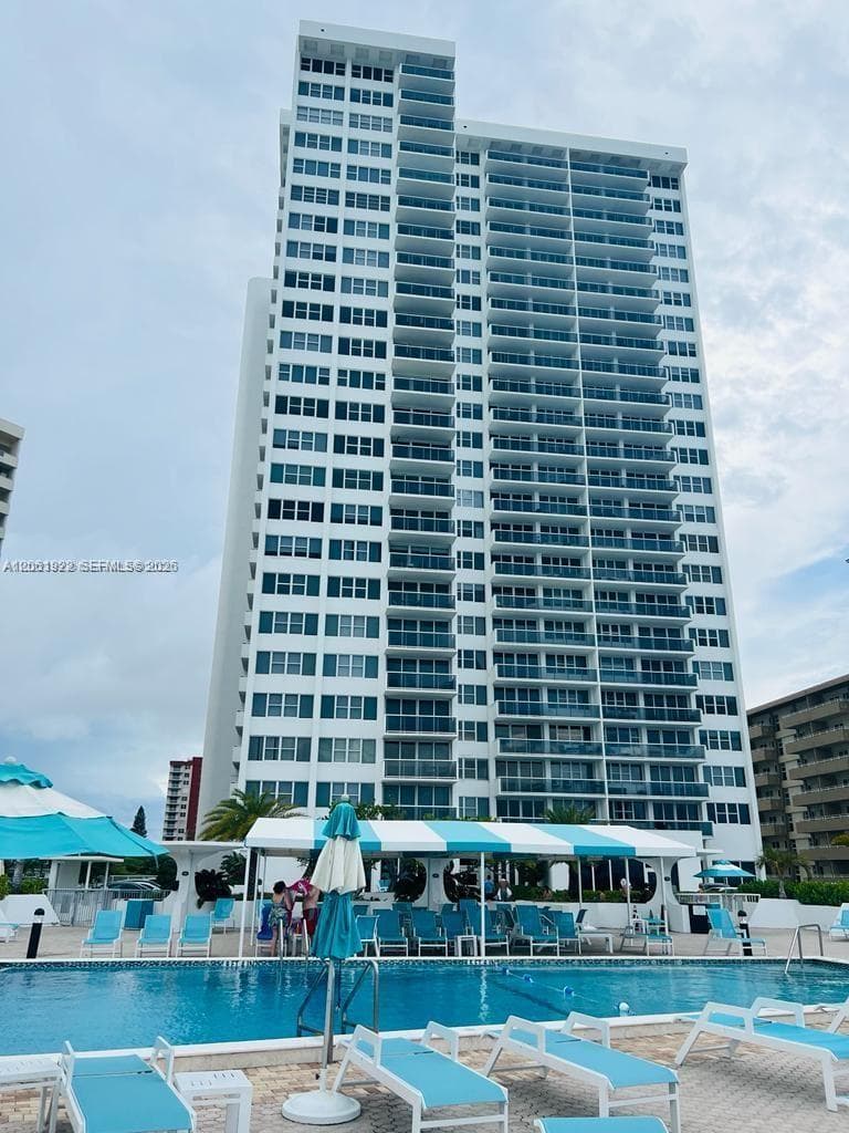 PARKER TOWER CONDO · #1210 in Hallandale Beach - Photo 13