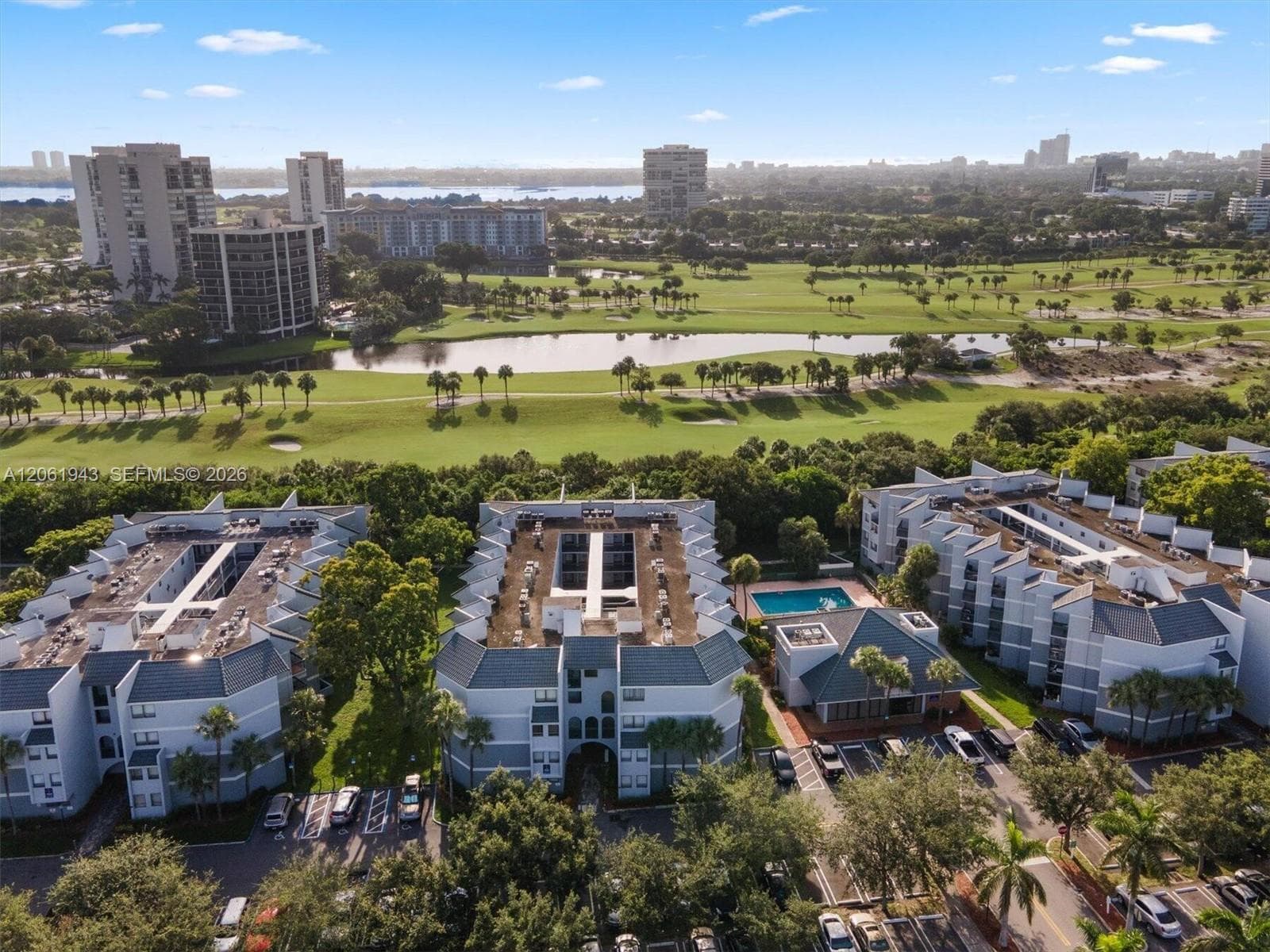PRESIDENTIAL GOLFVIEW · #308 in West Palm Beach - Photo 17