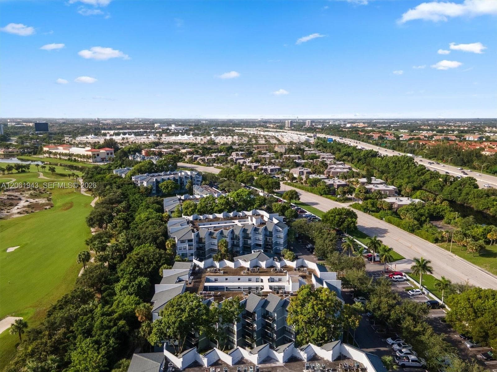 PRESIDENTIAL GOLFVIEW · #308 in West Palm Beach - Photo 21
