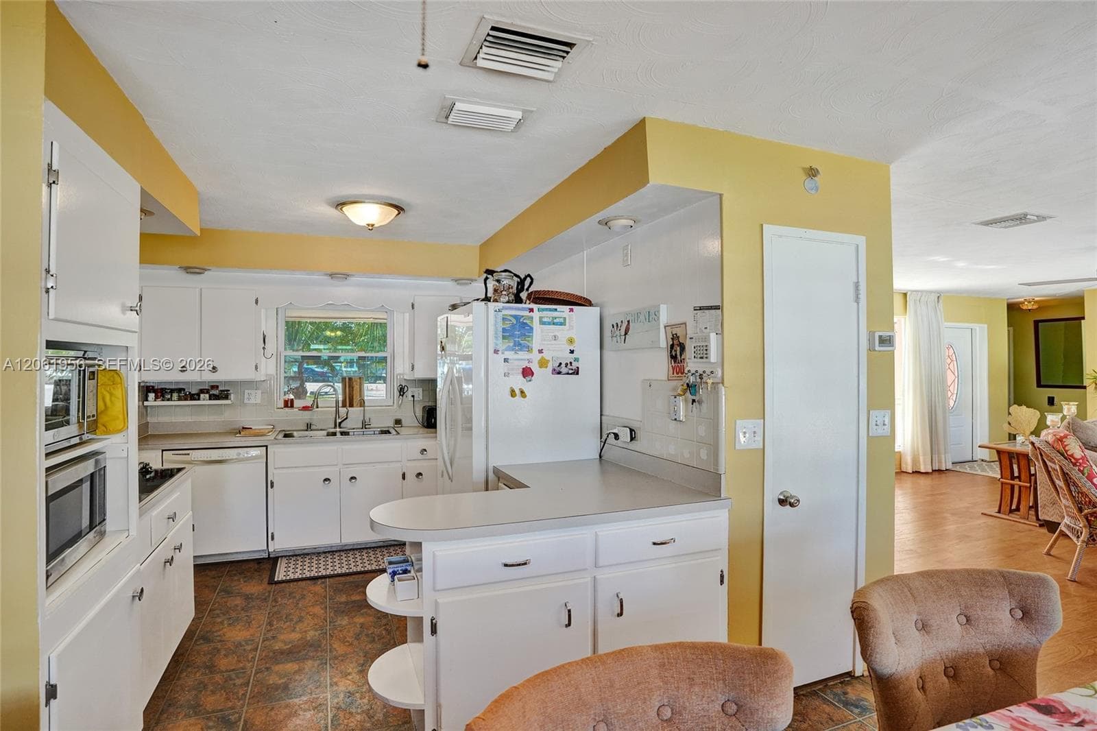 1321 Mandarin Isle photo 23
