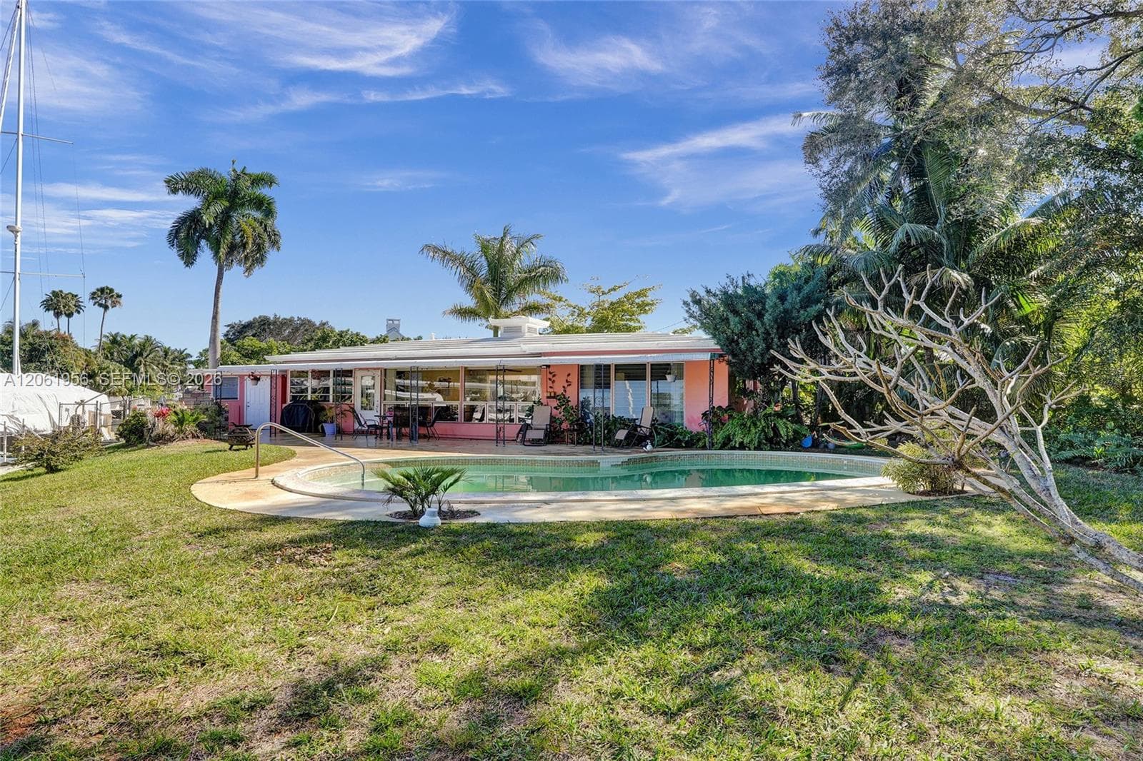 1321 Mandarin Isle photo 2