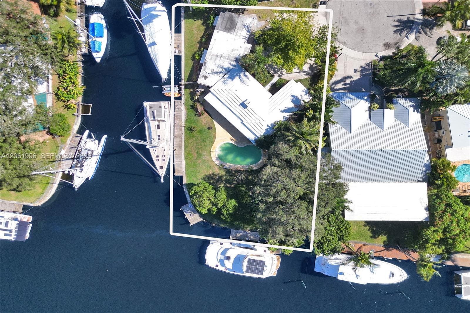 1321 Mandarin Isle photo 12