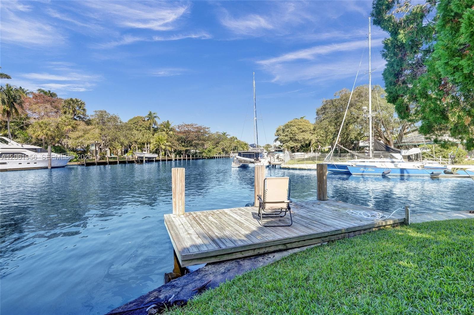 1321 Mandarin Isle photo 3