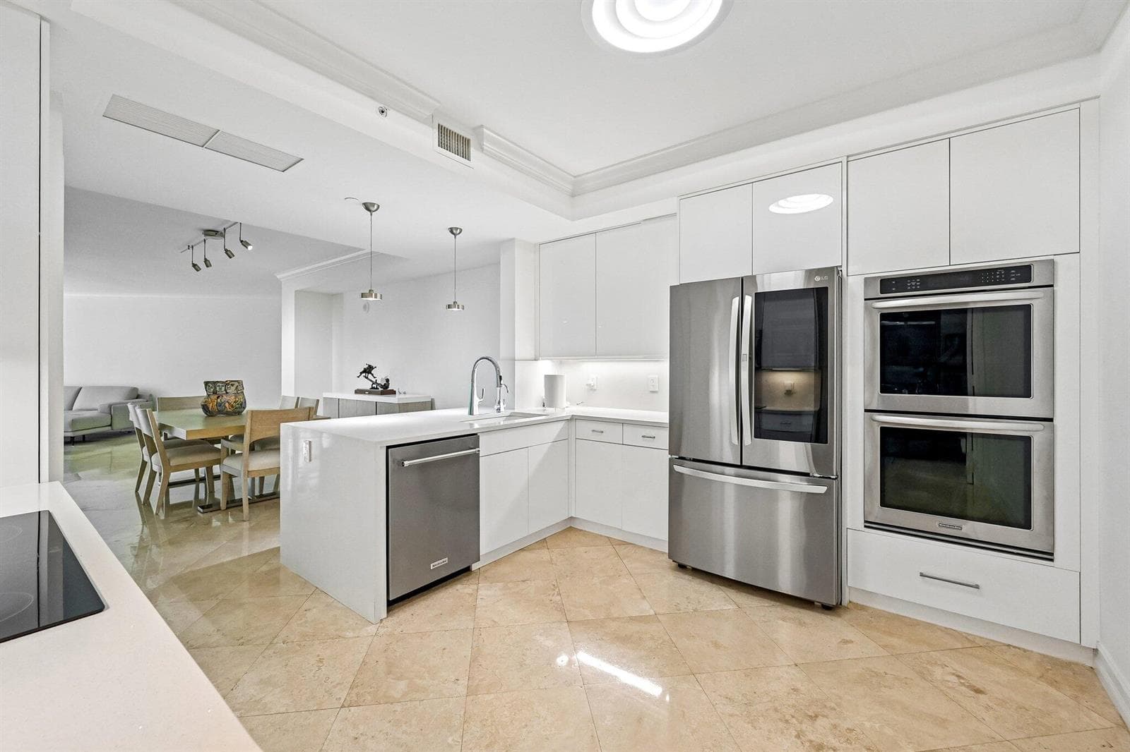 16-web-or-mls-SE Mizner Blvd b206-S3107-