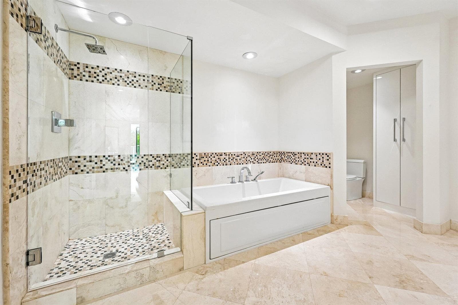 21-web-or-mls-SE Mizner Blvd b206-S3107-