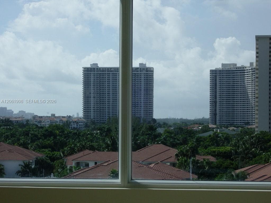 EASTSIDE · #603 in Aventura - Photo 8