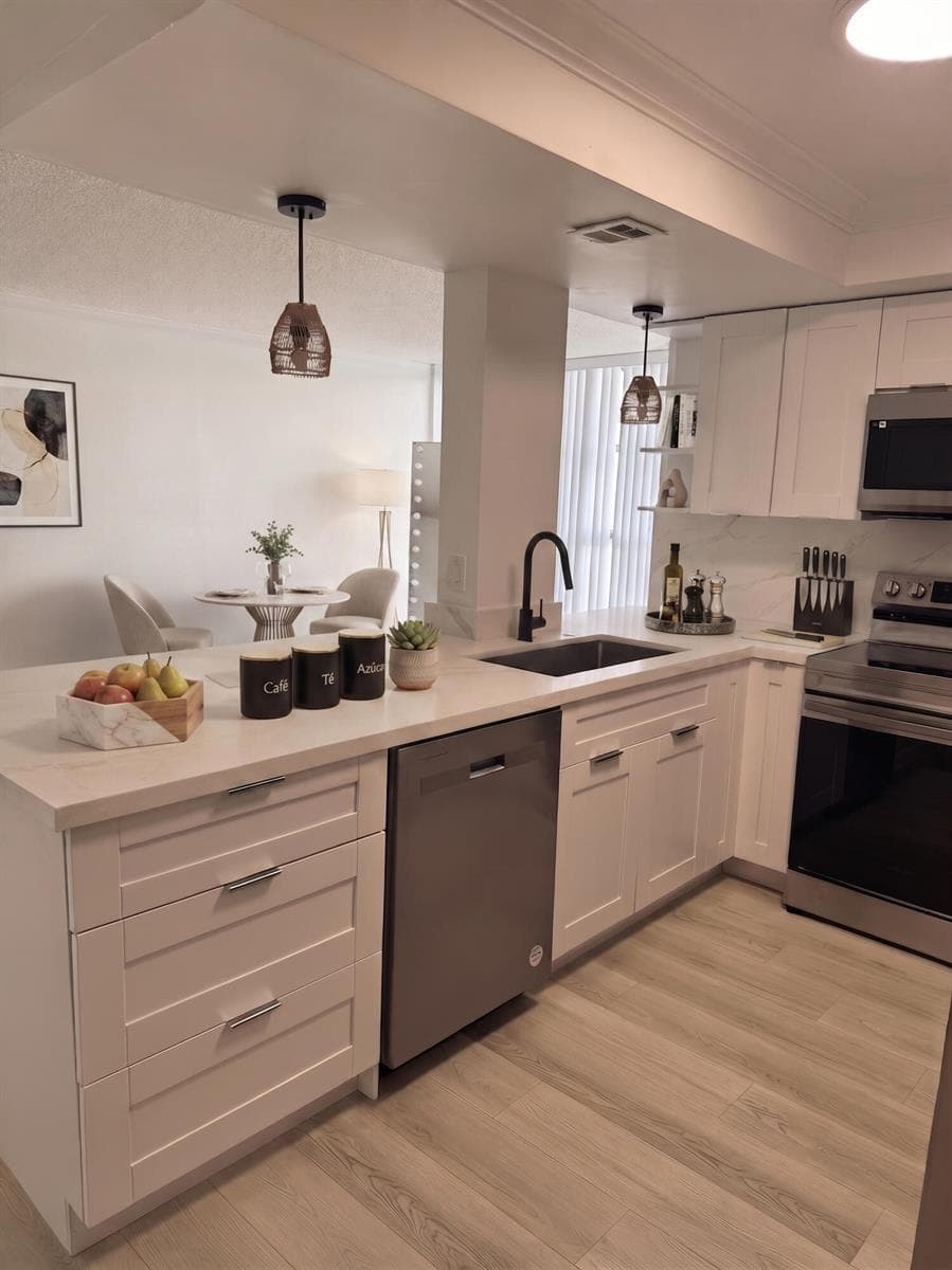 Kitchen - virtual staging