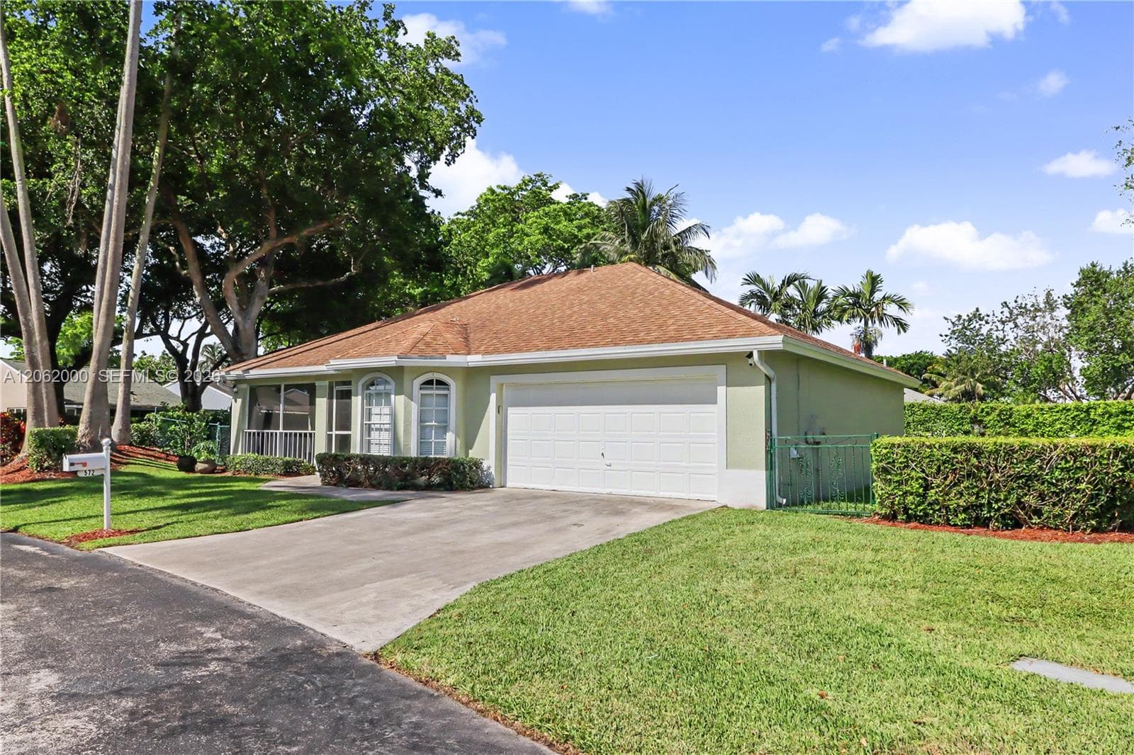 572 SE 18th Dr photo 29