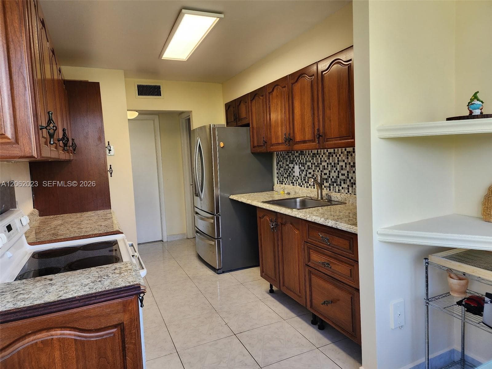 caribbean breeze · #301 in Sunny Isles Beach - Photo 3