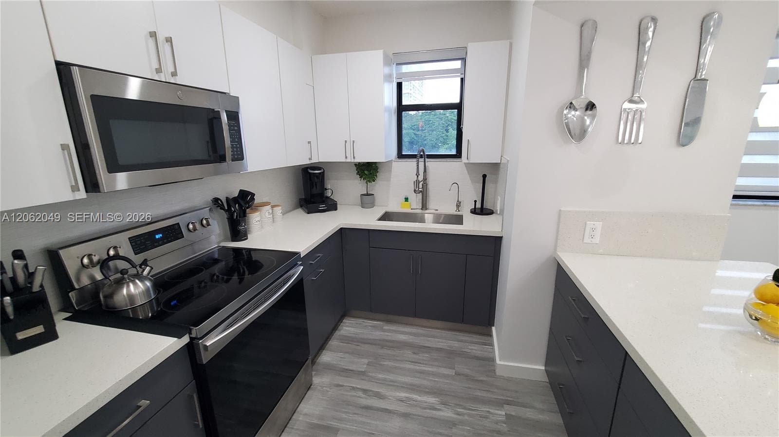 SOUTH BAY ESTATES · #3031 in Miami - Photo 9