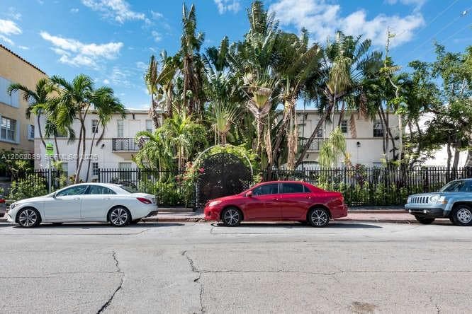LES JARDINS OF SOUTH BEAC · #102 in Miami Beach - Photo 17