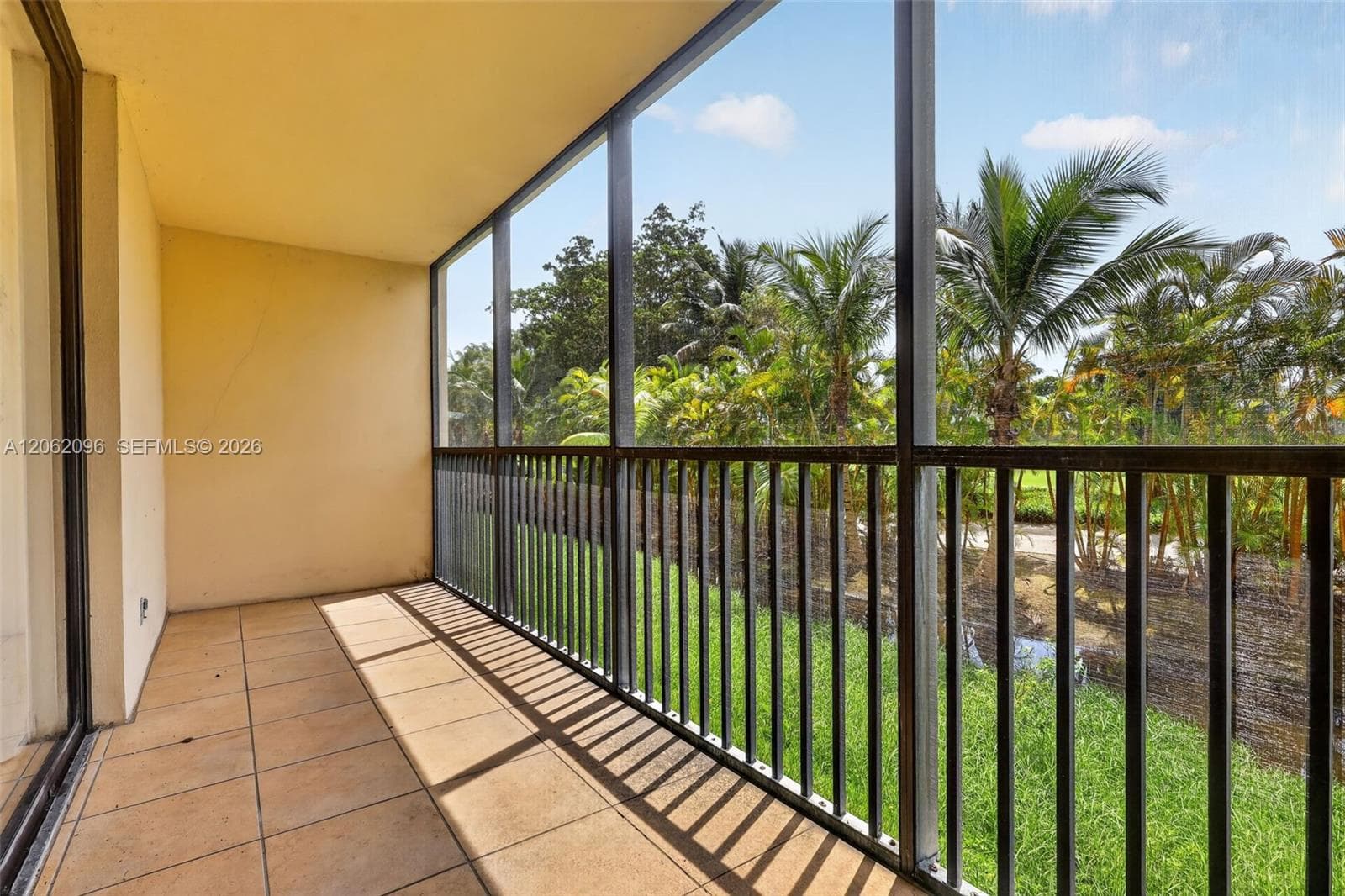 CORONADO CONDO- TOWER II · #107 in Aventura - Photo 13