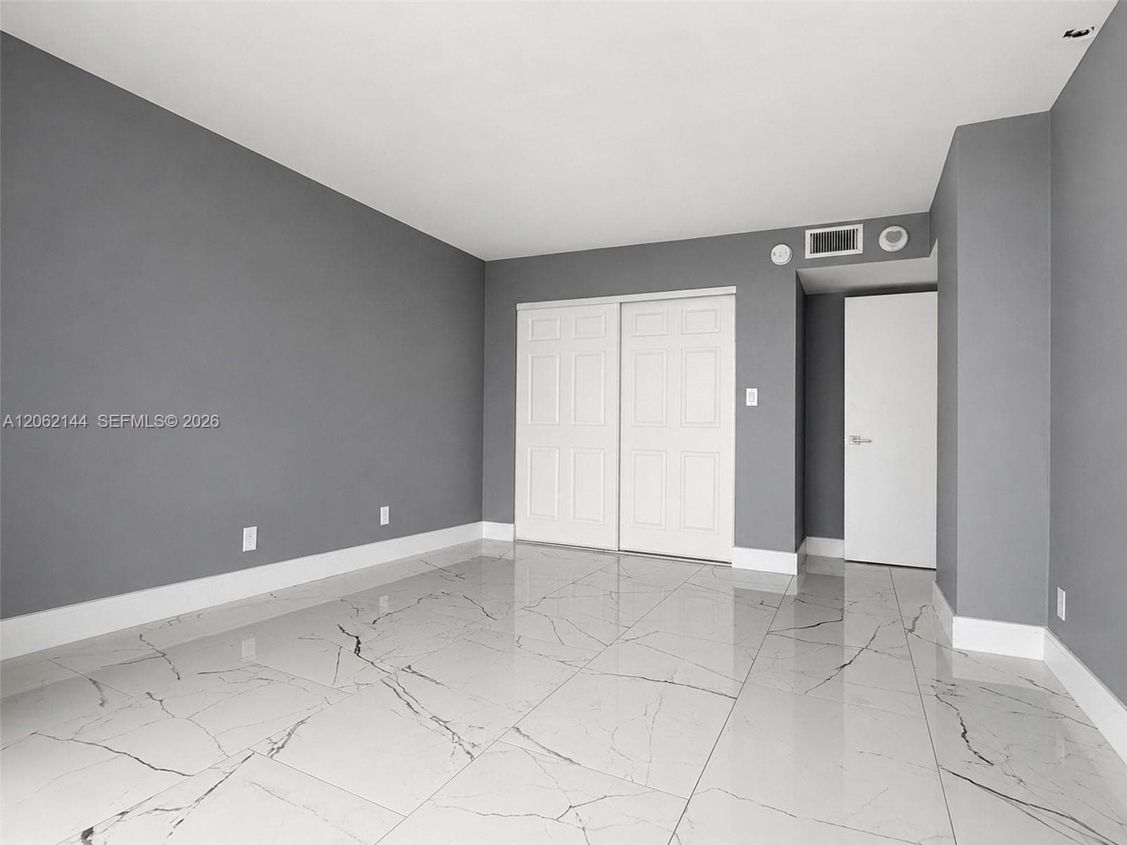 WINSTON TOWERS 700 CONDO · #1005 in Sunny Isles Beach - Photo 6