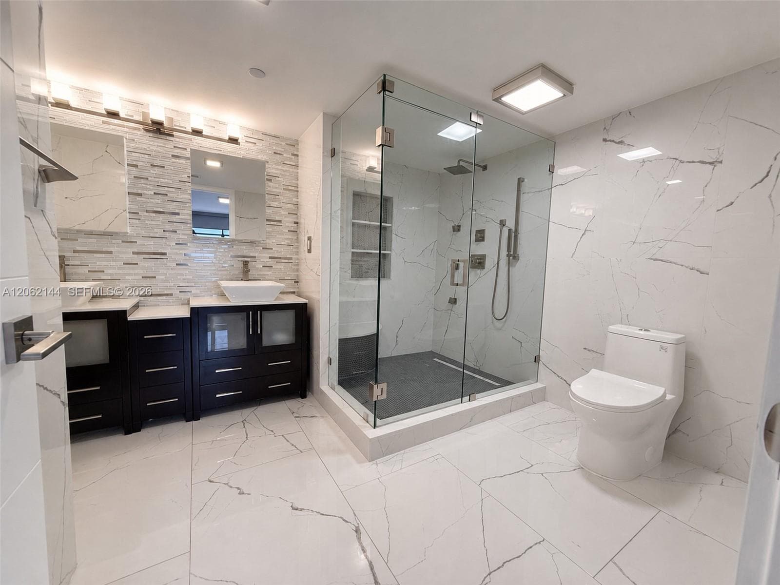 WINSTON TOWERS 700 CONDO · #1005 in Sunny Isles Beach - Photo 16