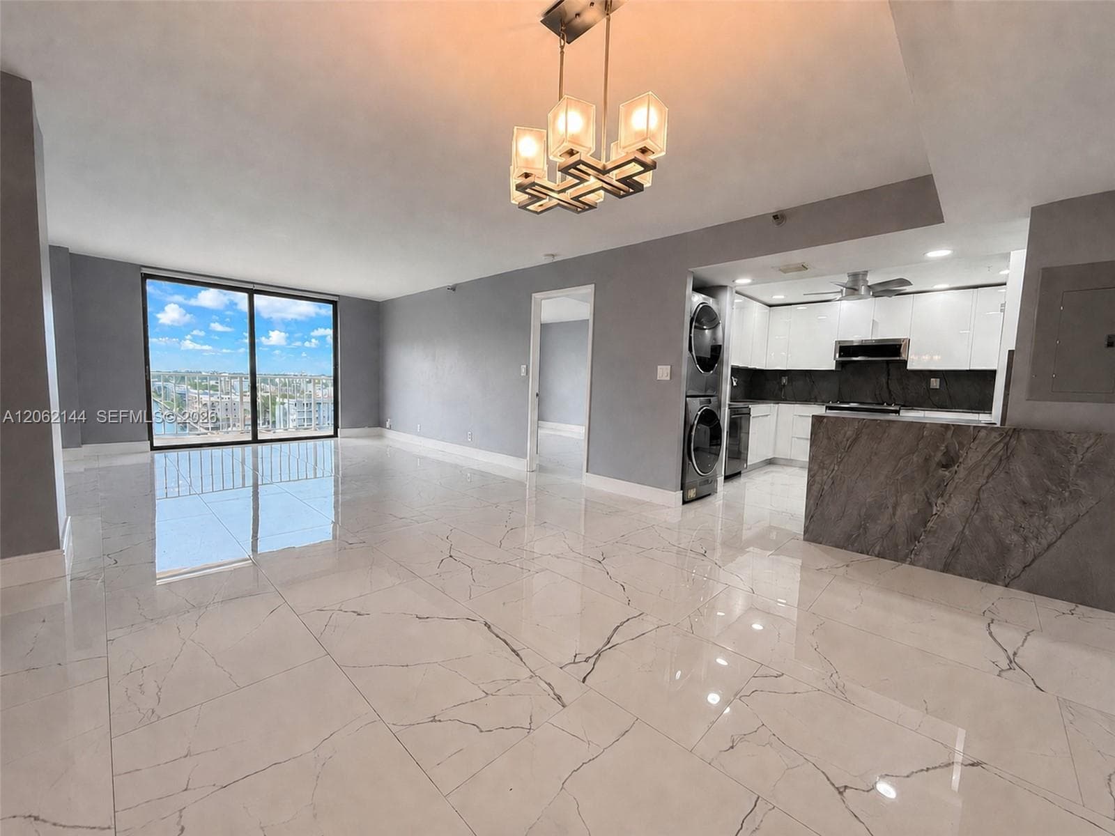 WINSTON TOWERS 700 CONDO · #1005 in Sunny Isles Beach - Photo 3