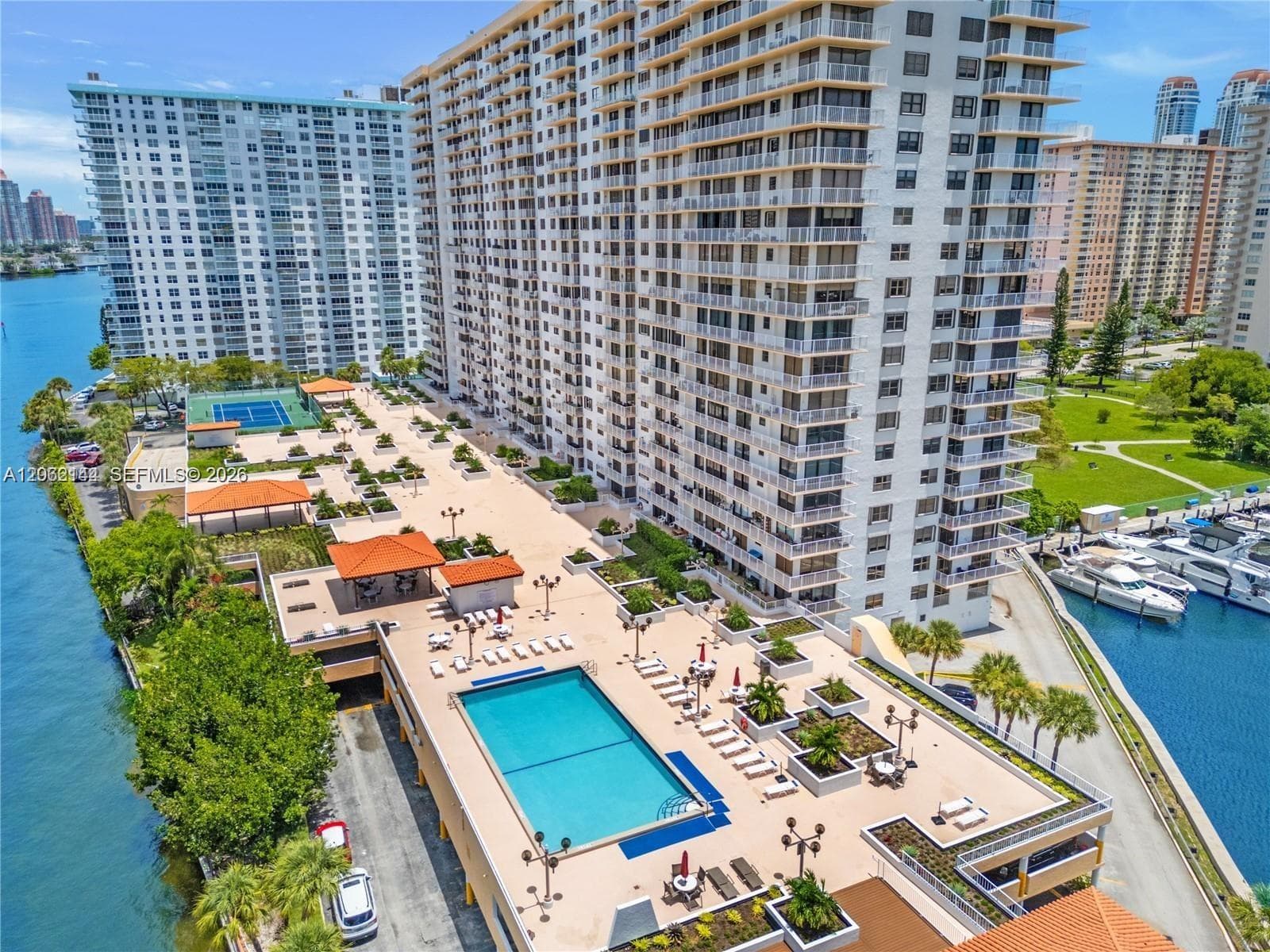 WINSTON TOWERS 700 CONDO · #1005 in Sunny Isles Beach - Photo 20