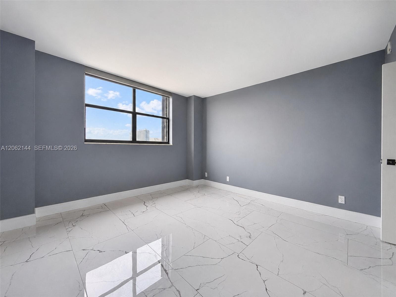 WINSTON TOWERS 700 CONDO · #1005 in Sunny Isles Beach - Photo 10
