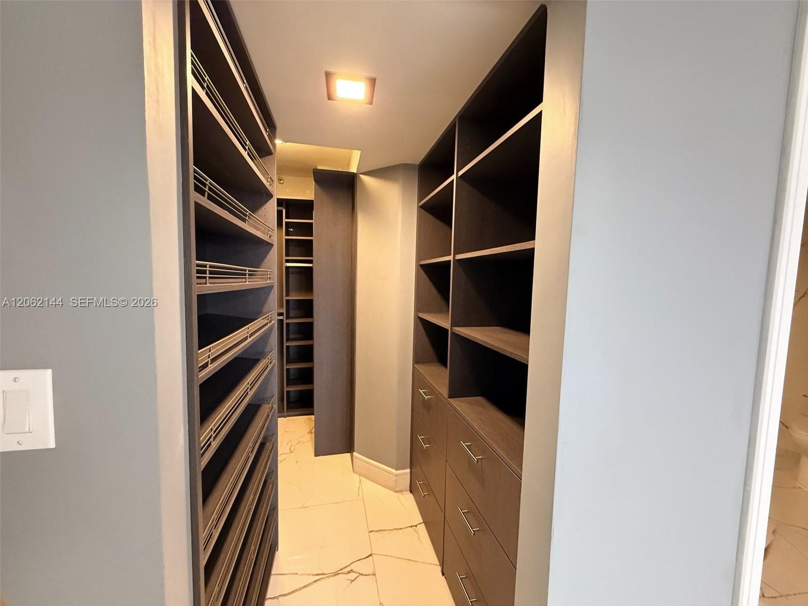 WINSTON TOWERS 700 CONDO · #1005 in Sunny Isles Beach - Photo 14