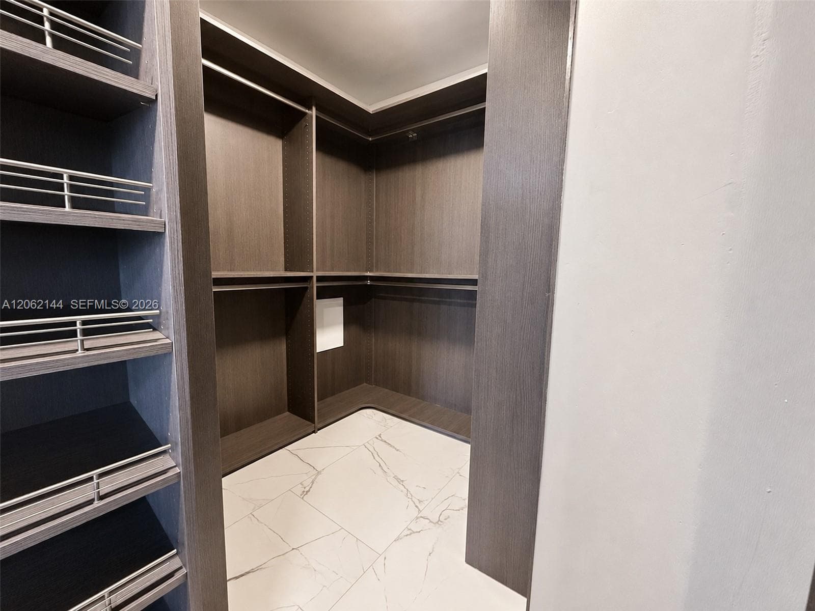 WINSTON TOWERS 700 CONDO · #1005 in Sunny Isles Beach - Photo 15
