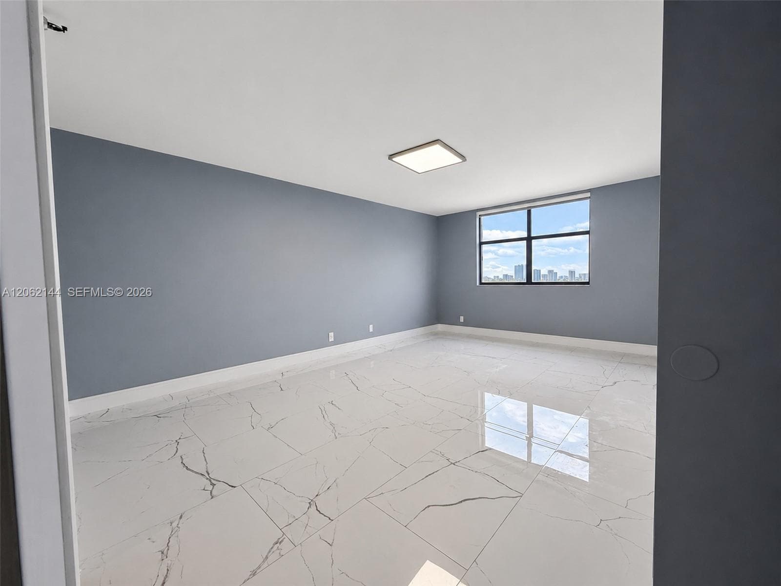 WINSTON TOWERS 700 CONDO · #1005 in Sunny Isles Beach - Photo 11