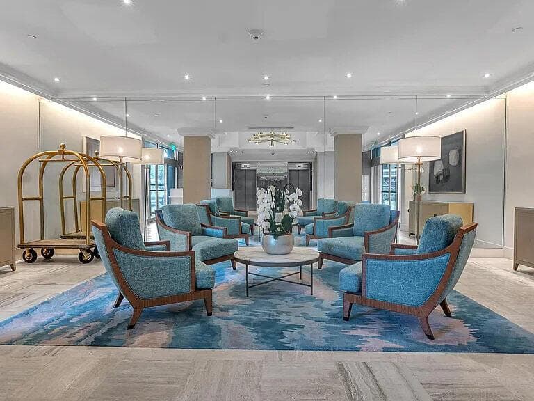 AMENITY_lobby-MLS