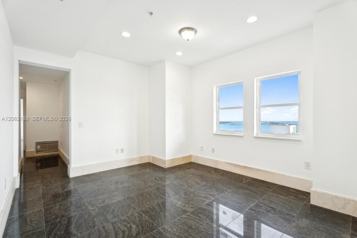 COMMODORE BAY CONDO · #1601 in Miami - Photo 20