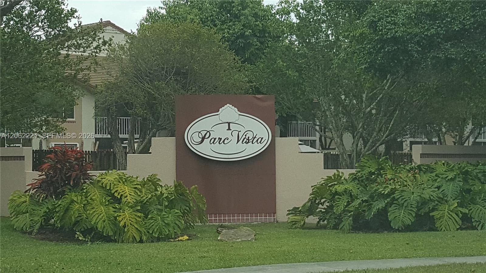 PARC VISTA CONDOMINUM · #13904 in Miami - Photo 2