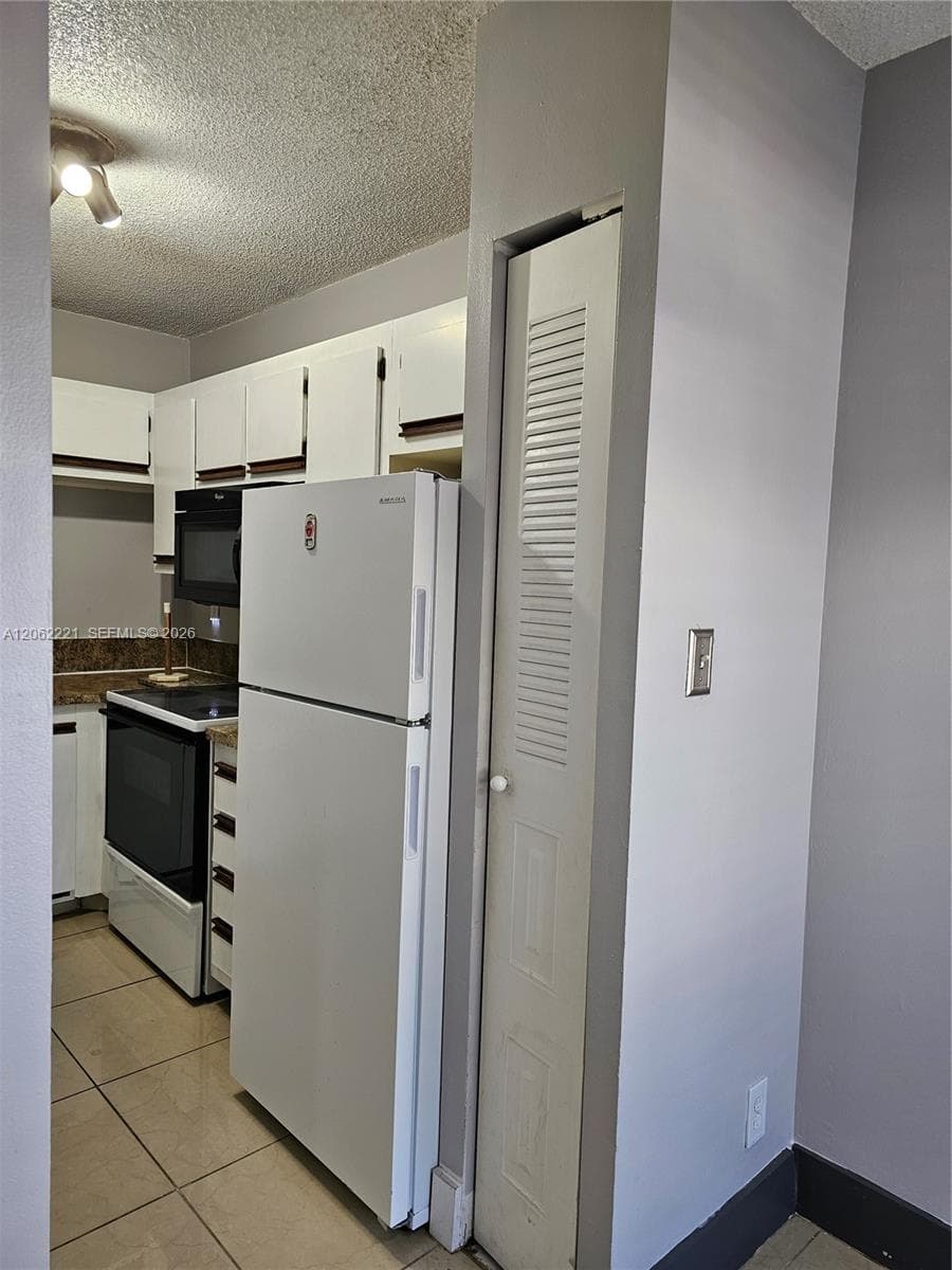 PARC VISTA CONDOMINUM · #13904 in Miami - Photo 6