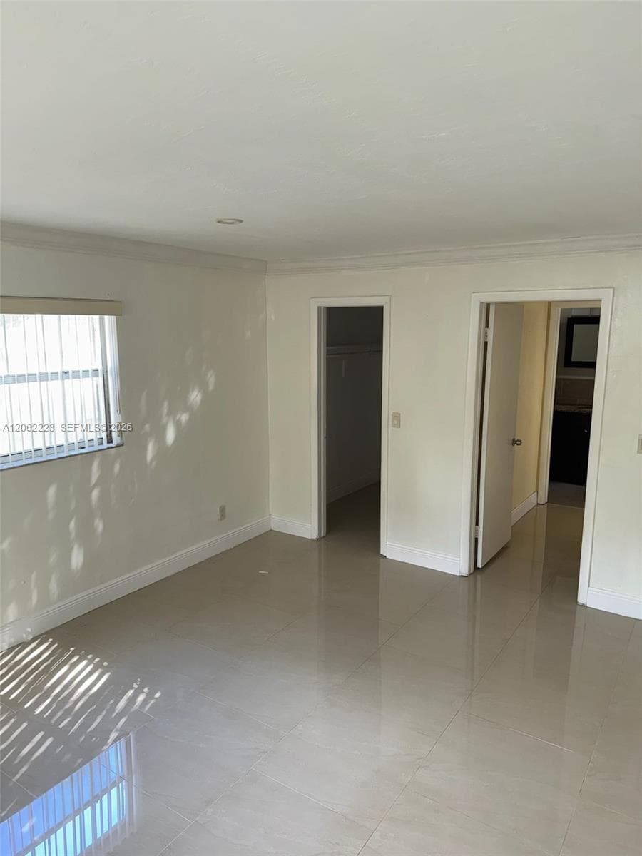 FUTURA VILLAS NO 1 CONDO · #221 in Miami - Photo 3