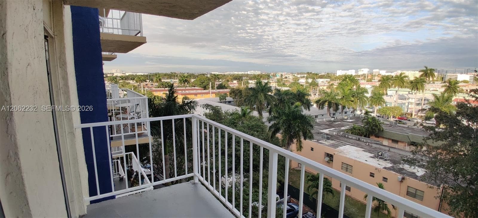 YOLANDA VILLAS CONDO · #706E in Miami - Photo 9