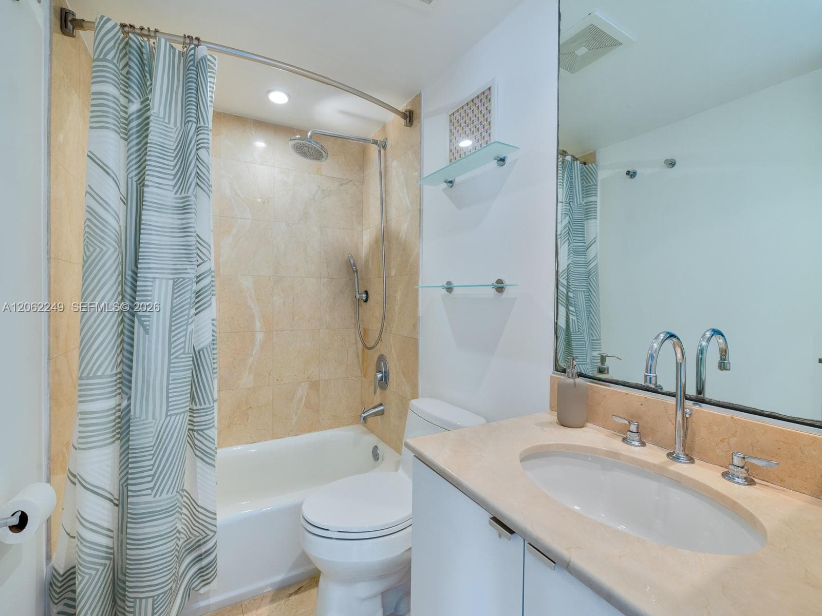 THE COLLINS CONDO · #815 in Miami Beach - Photo 18