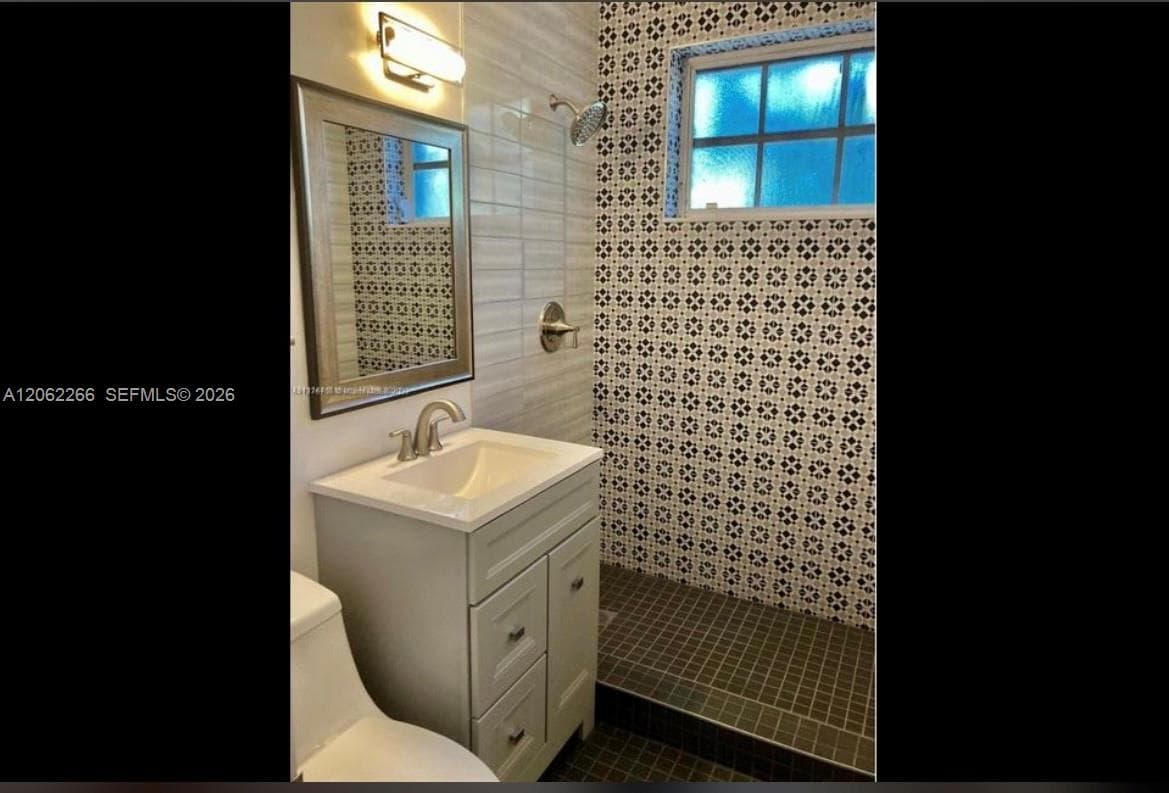 THE LORENA CONDO · #8 in Miami Beach - Photo 22