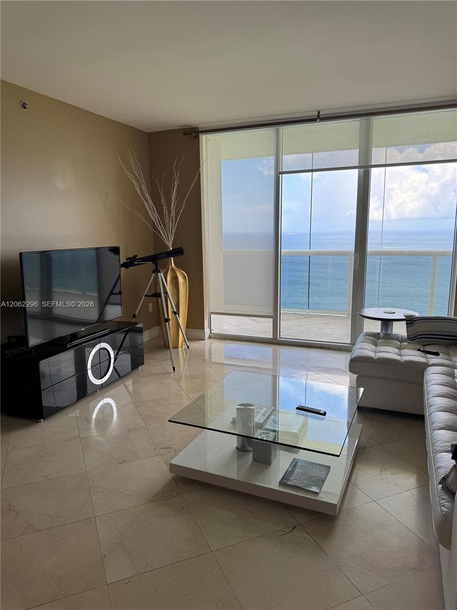 BEACH CLUB CONDO · #4203 in Hallandale Beach - Photo 2