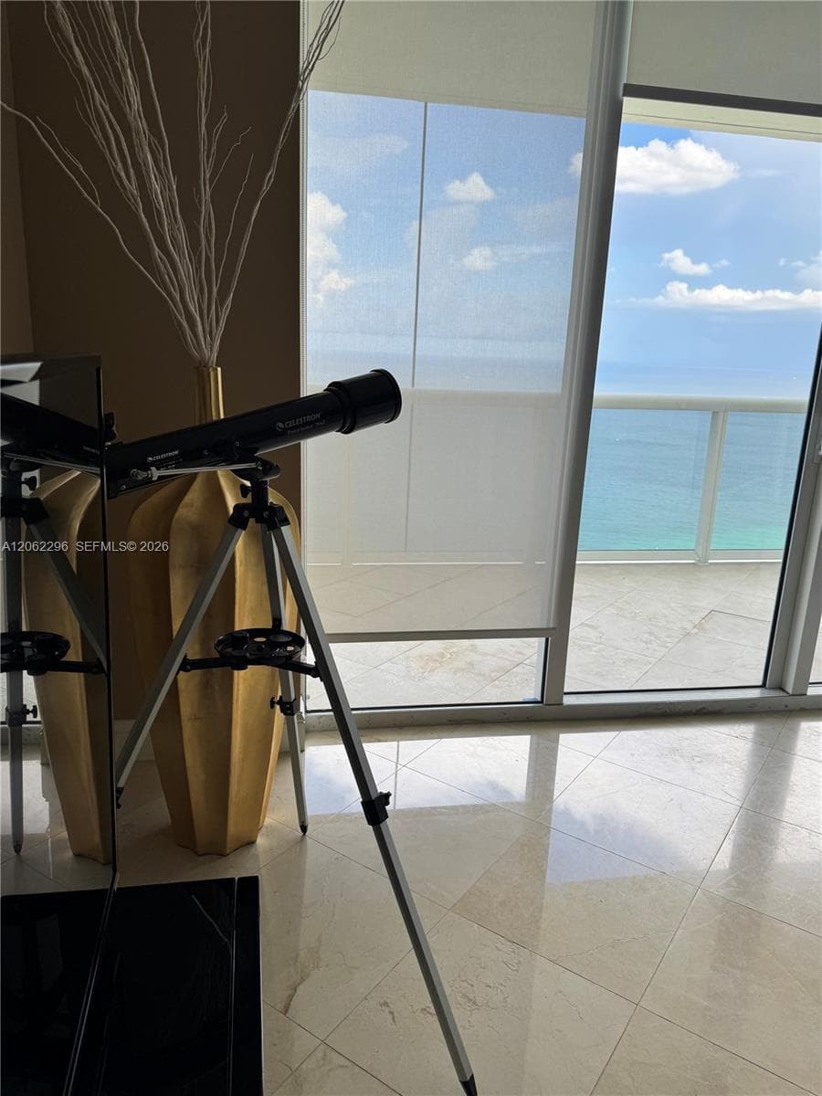 BEACH CLUB CONDO · #4203 in Hallandale Beach - Photo 4