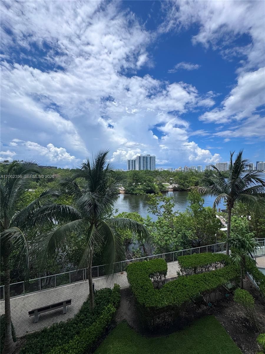 THE HARBOUR NORTH CONDO · #305 in North Miami Beach - Photo 6
