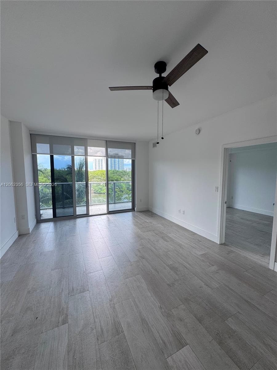 THE HARBOUR NORTH CONDO · #305 in North Miami Beach - Photo 22