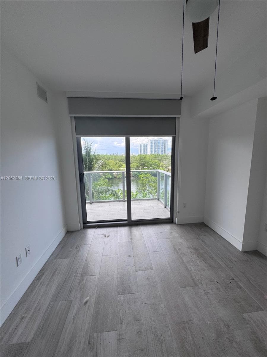 THE HARBOUR NORTH CONDO · #305 in North Miami Beach - Photo 9