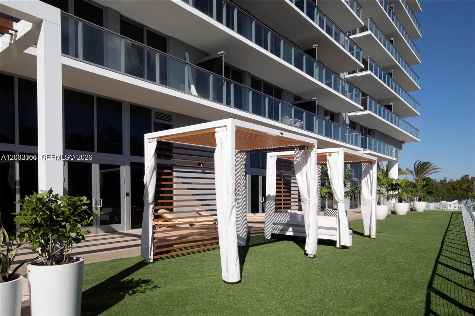 THE HARBOUR NORTH CONDO · #305 in North Miami Beach - Photo 38