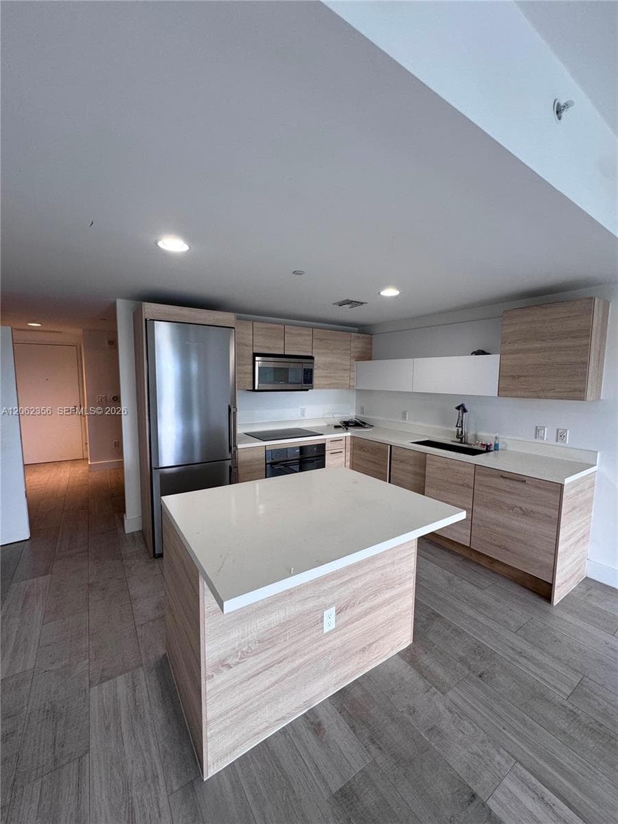 THE HARBOUR NORTH CONDO · #305 in North Miami Beach - Photo 25