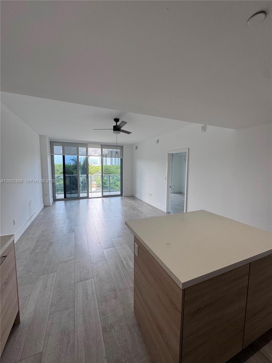 THE HARBOUR NORTH CONDO · #305 in North Miami Beach - Photo 21