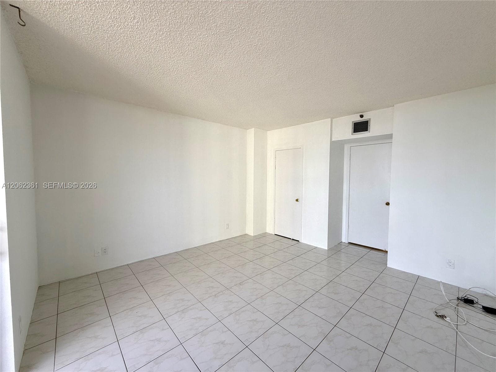 TURNBERRY TOWERS CONDO · #12C in Aventura - Photo 17