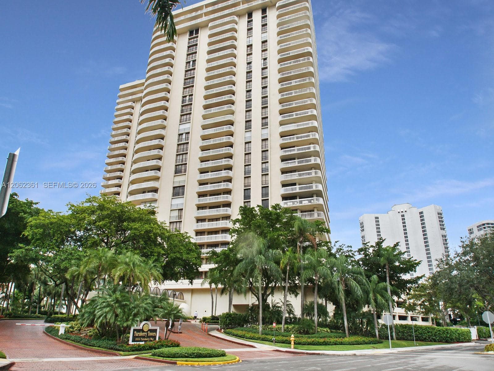 TURNBERRY TOWERS CONDO · #12C in Aventura - Photo 20