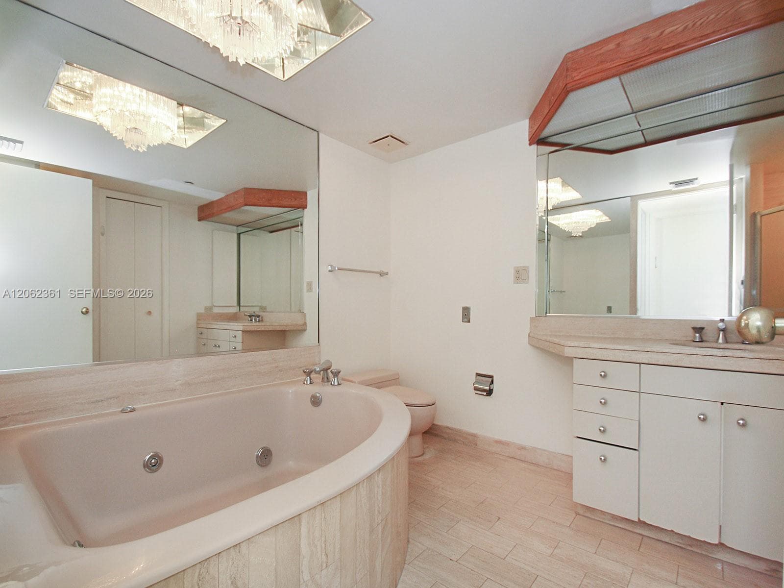 TURNBERRY TOWERS CONDO · #12C in Aventura - Photo 14