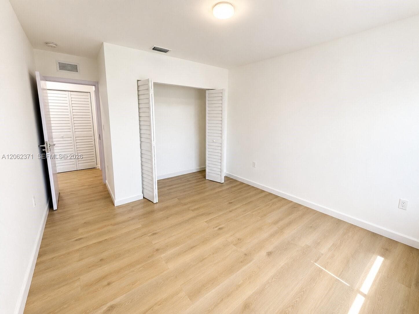 552 NW 7th St #6 photo 15