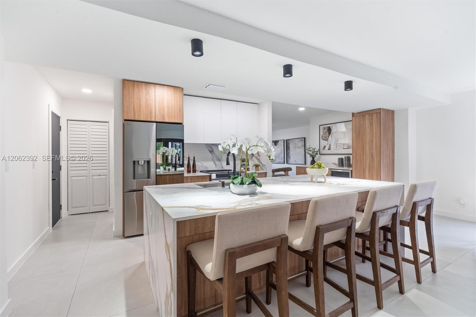 949 Lighthouse Dr photo 3