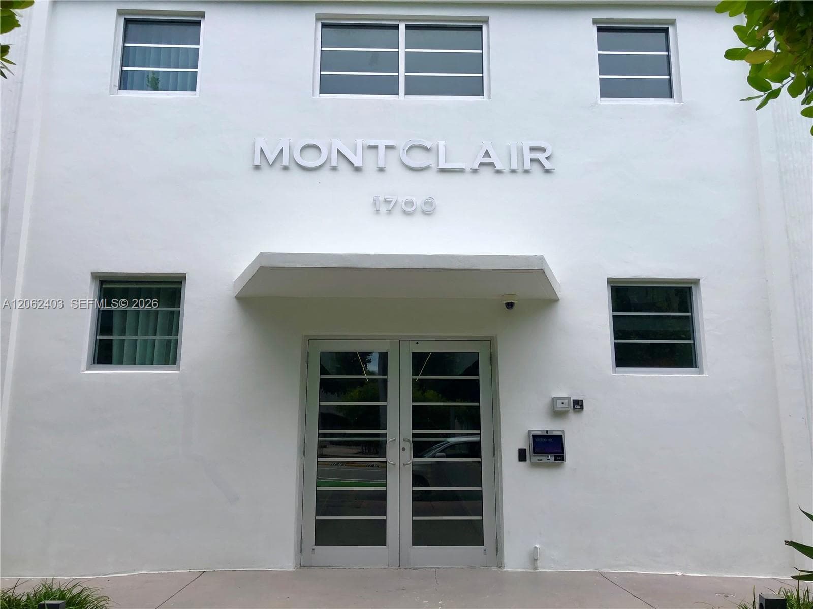 The Mont Clair Condominiu · #303 in Miami Beach - Photo 3