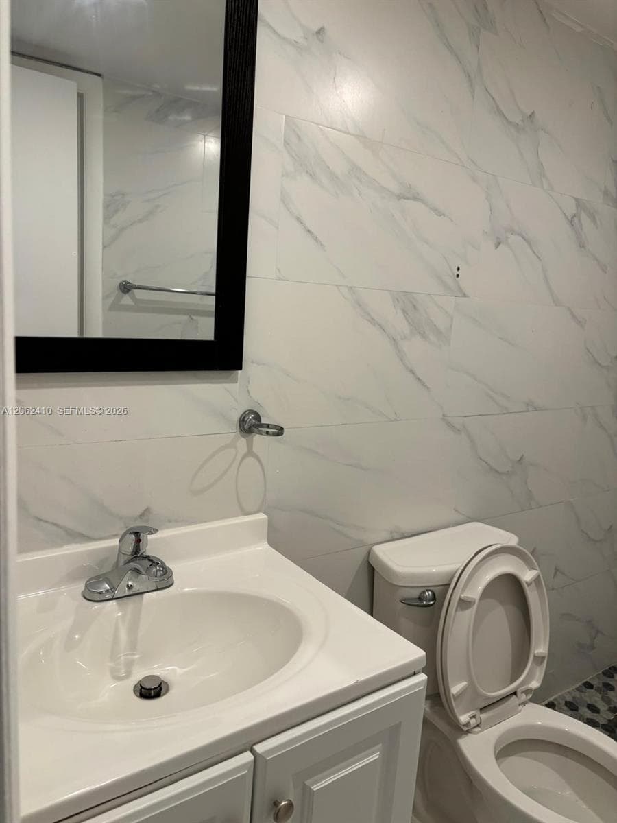POINT SOUTH CONDO · #207 in Miami - Photo 4