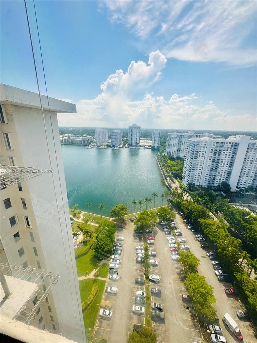 TOWER AT BISCAYNE COVE · #PH03 in Aventura - Photo 18