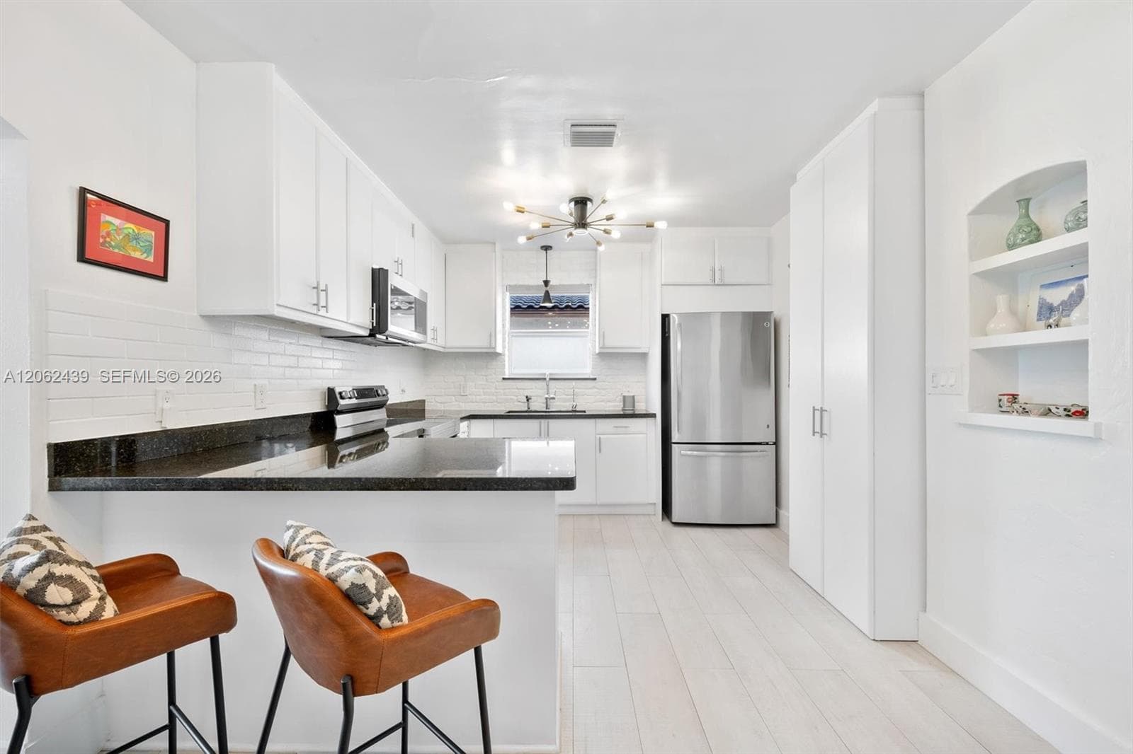 742 NE 82nd Ter photo 10