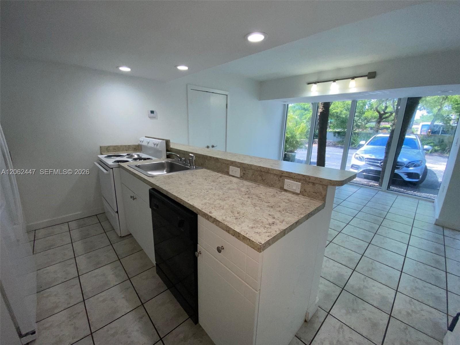 6414 E Miami Lakes Dr E #0 photo 9